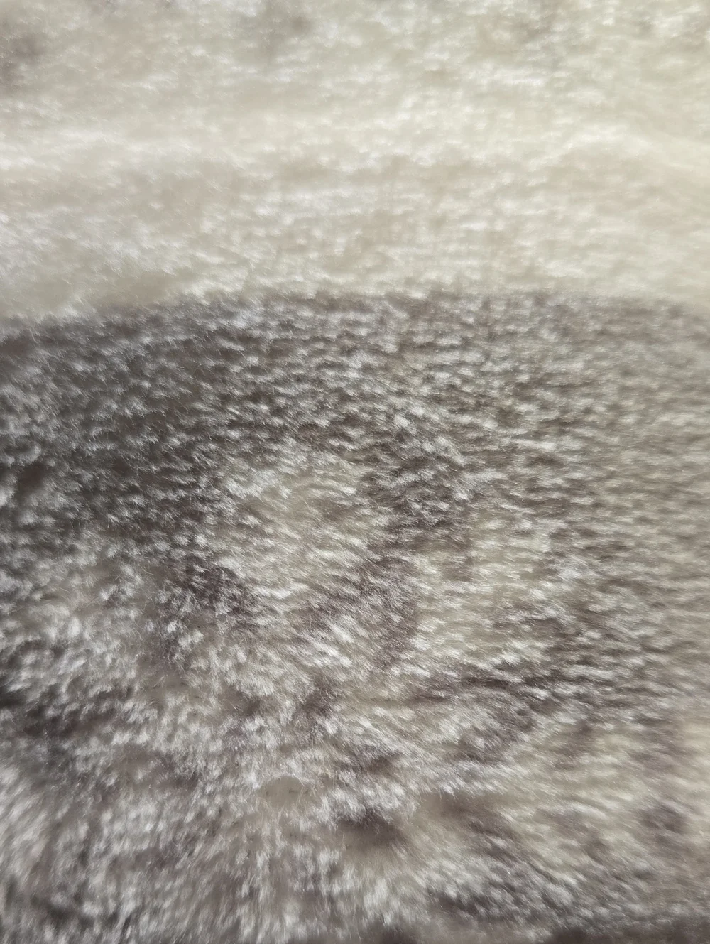 NORTH POLE XL VELVET PLUSH GRAY AND WHITE BLANKET